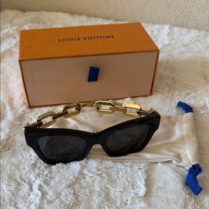 Louis Vuitton Sunglasses with Black Frame and Gold Chain detail arms